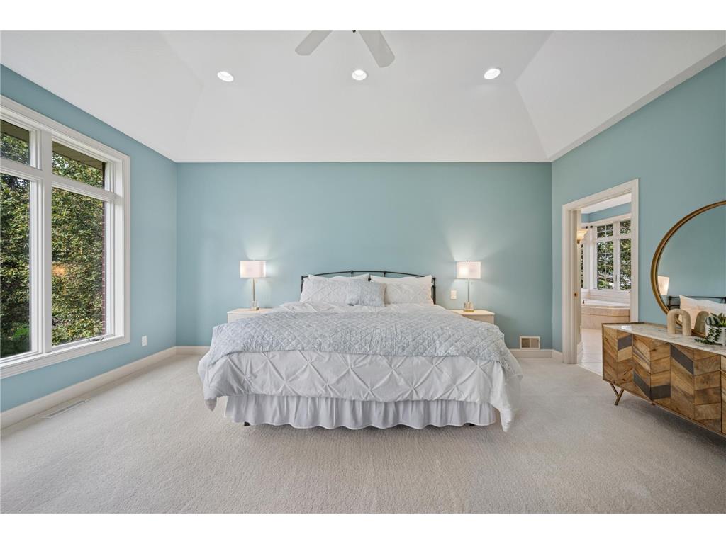 2437 Sunset Court Little Canada MN 55117 6795560 image15