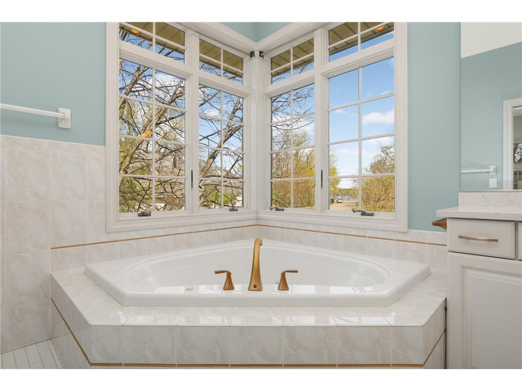 2437 Sunset Court Little Canada MN 55117 7047736 image38