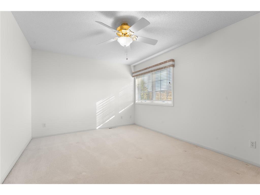 2437 Viola Heights Drive NE Rochester MN 55906 6810398 image36