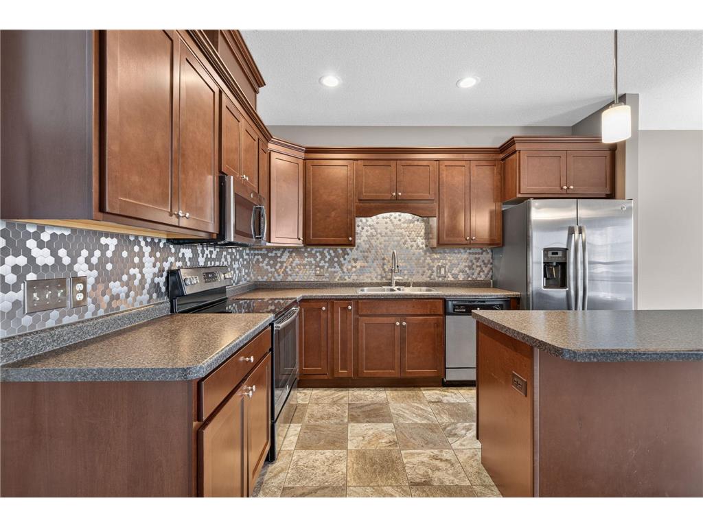 2438 Foxglove Circle Hudson WI 54016 7096105 image13