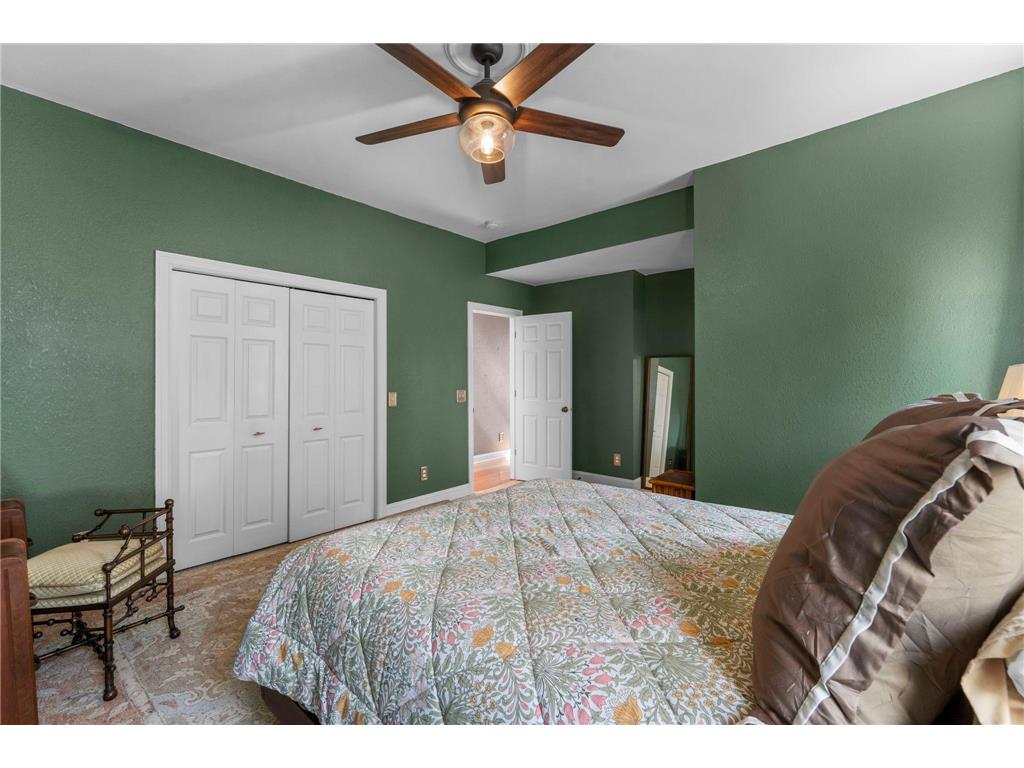 2439 Park Avenue #F Minneapolis MN 55404 7076719 image12