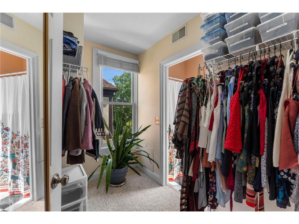 2439 Park Avenue #F Minneapolis MN 55404 7076719 image16