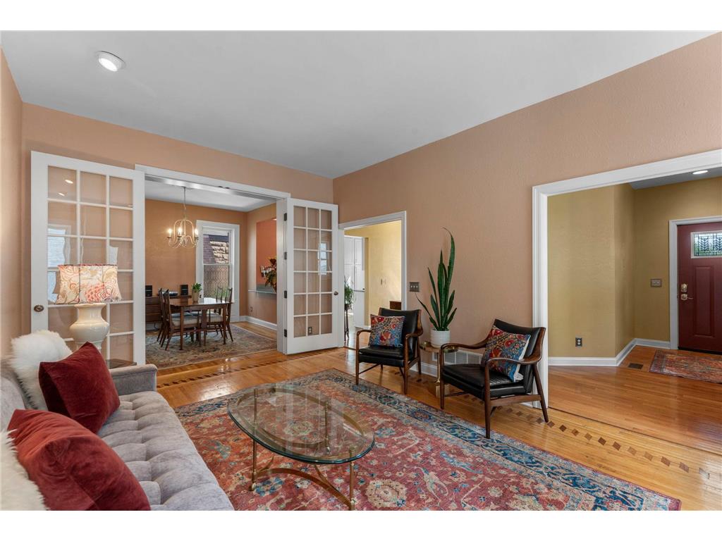 2439 Park Avenue #F Minneapolis MN 55404 7076719 image4