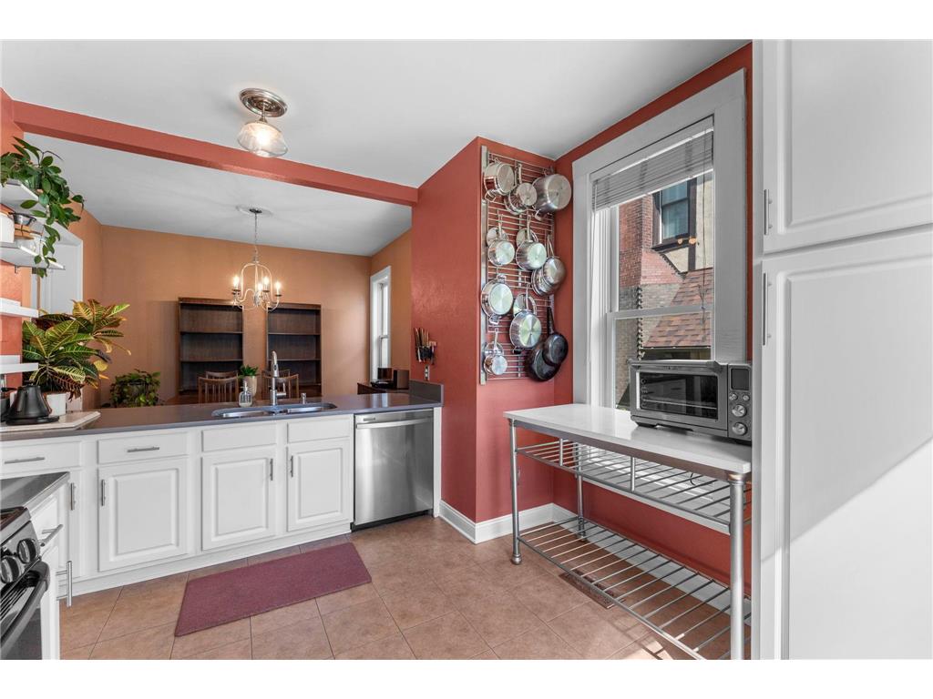 2439 Park Avenue #F Minneapolis MN 55404 7076719 image9