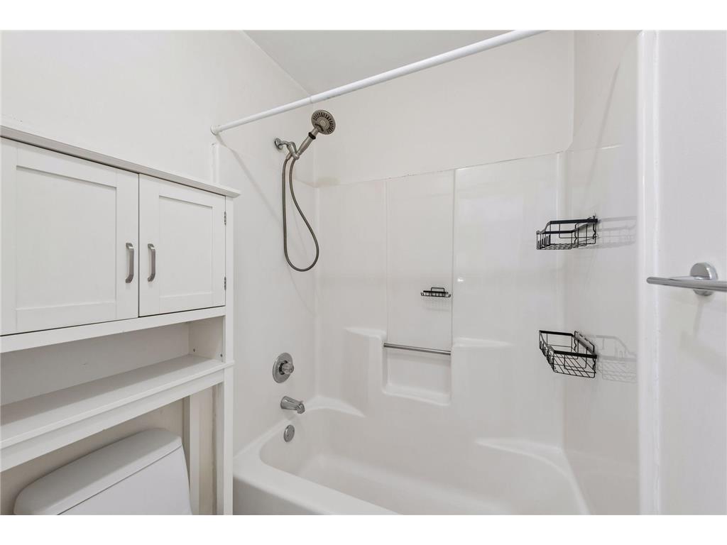 244 3rd Avenue NE Minneapolis MN 55413 7085922 image16