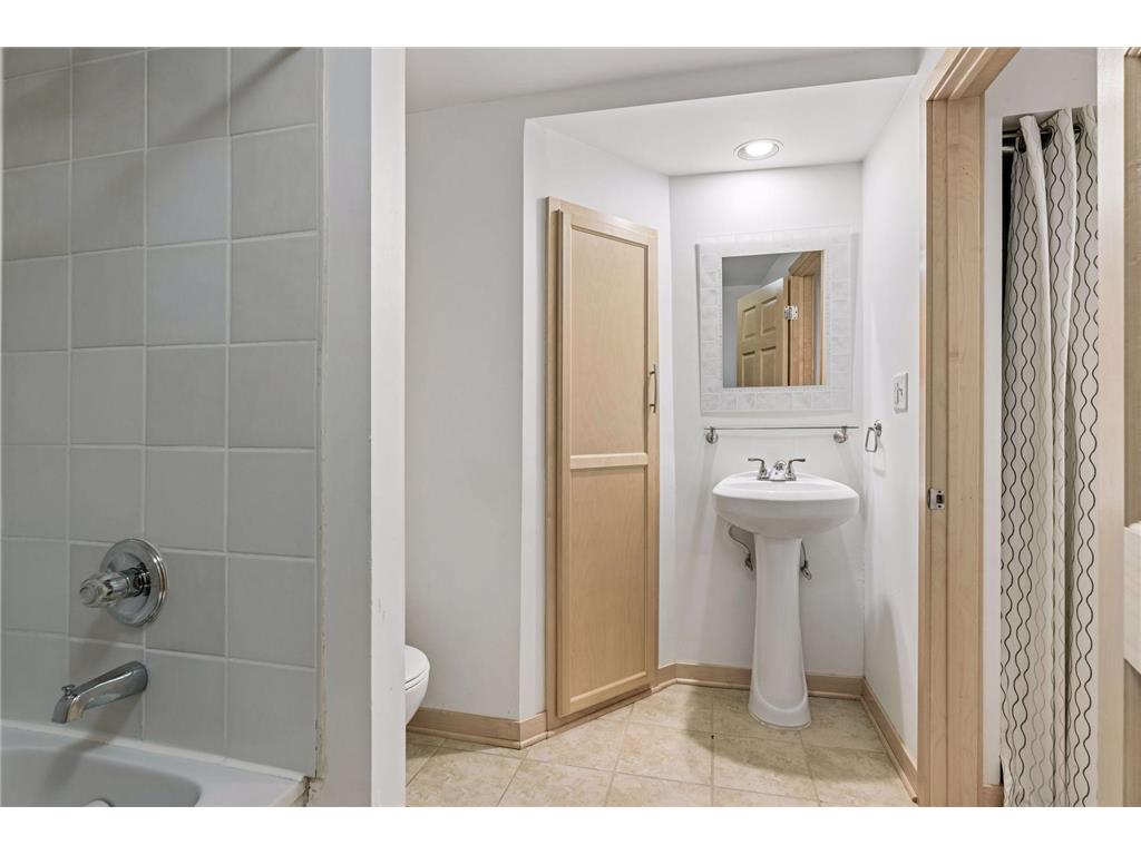 244 3rd Avenue NE Minneapolis MN 55413 7101967 image25