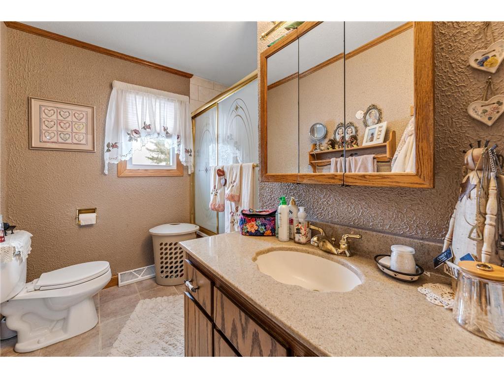 244 Edgeview Drive Rollingstone MN 55969 7034192 image14