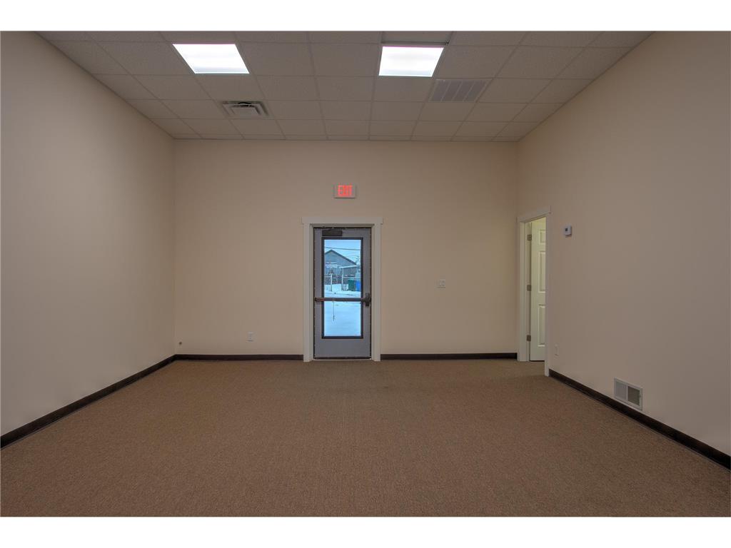 244 Main Street S Cambridge MN 55008 6815895 image21