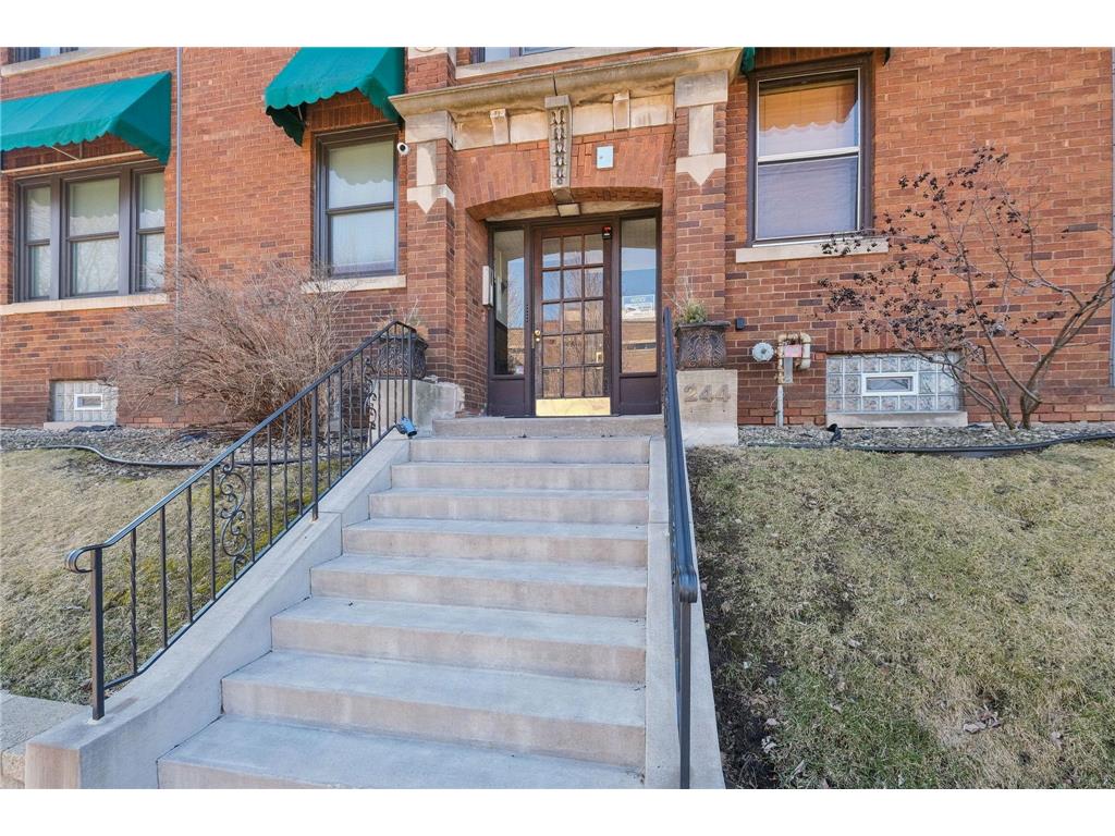 244 Marshall Avenue #3 Saint Paul MN 55102 7040114 image2