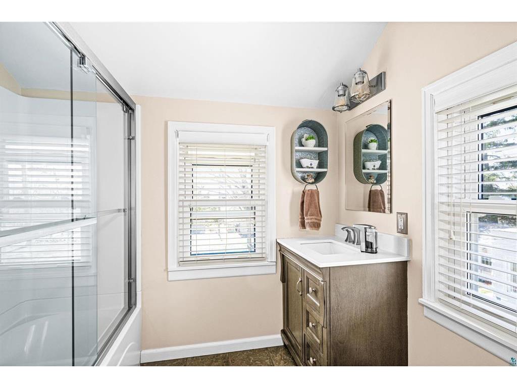 244 W Faribault Street Duluth MN 55803 7076443 image19