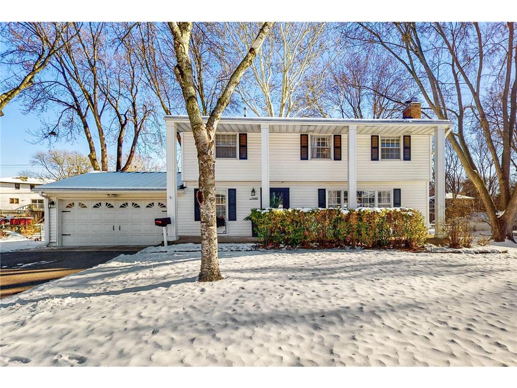 2440 Cavell Avenue N Golden Valley MN 55427 6311812 image1