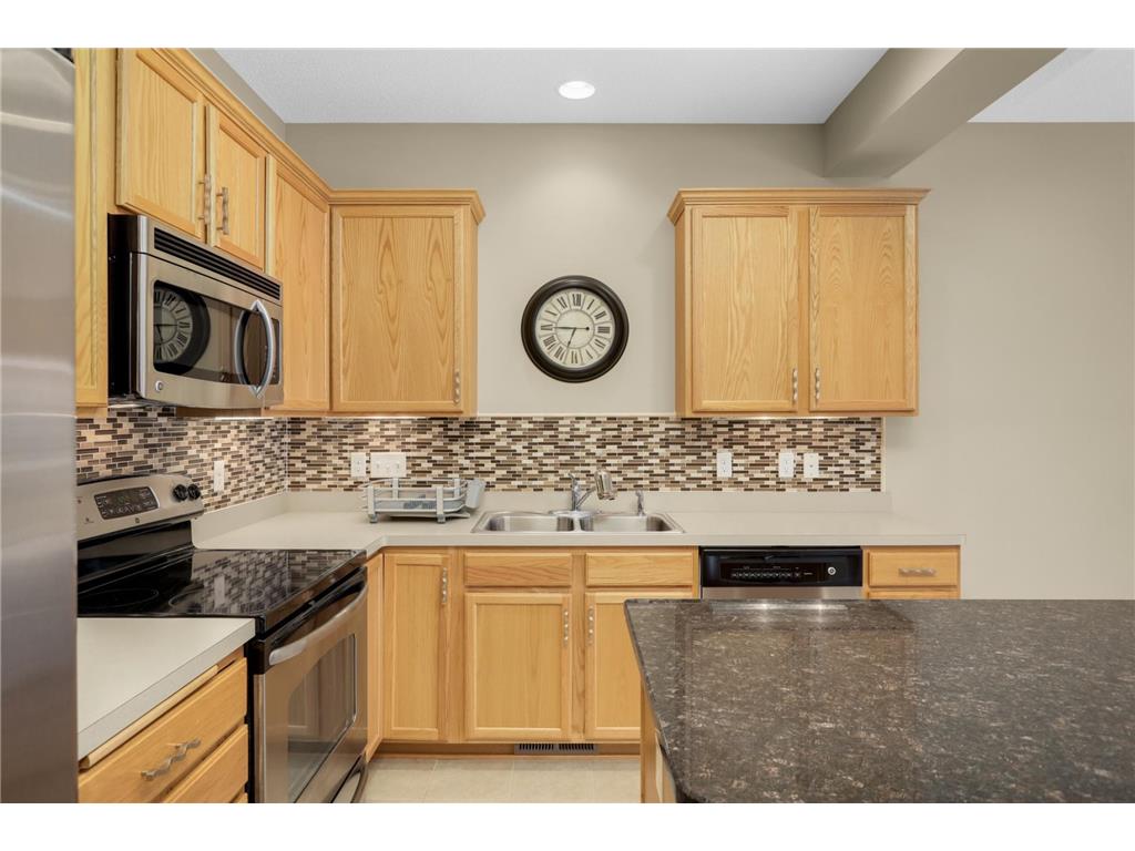 2441 121st Circle NE #C Blaine MN 55449 7077268 image18