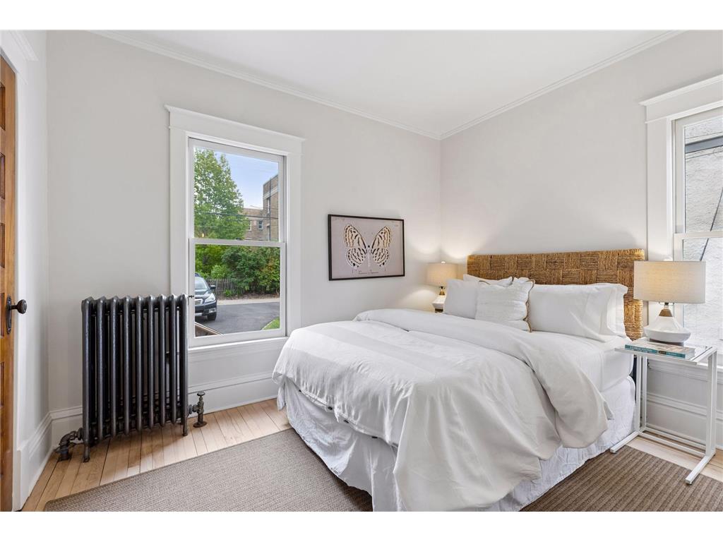 2441 Dupont Avenue S Minneapolis MN 55405 7081567 image14