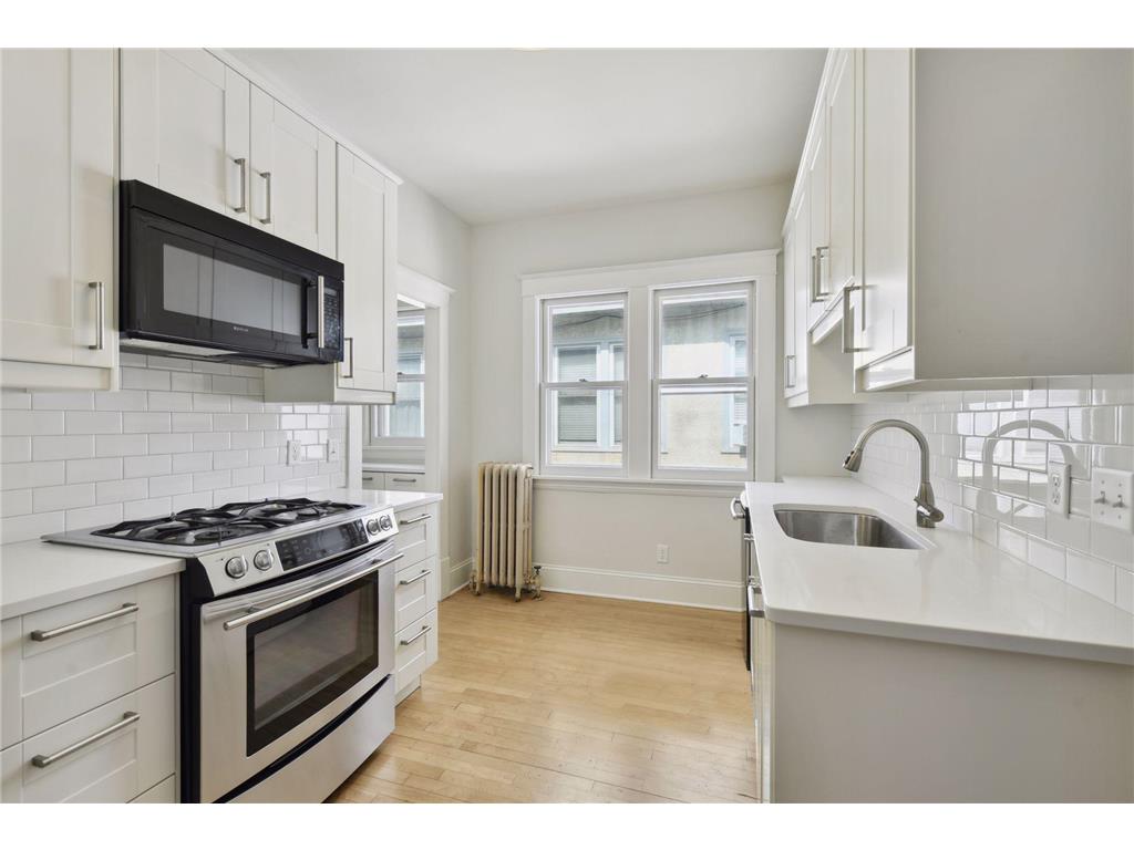 2441 Dupont Avenue S Minneapolis MN 55405 7081567 image31