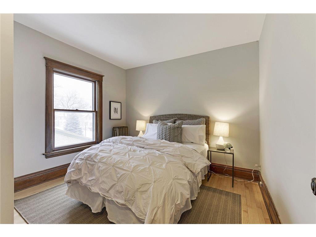 2441 Dupont Avenue S Minneapolis MN 55405 7081567 image32