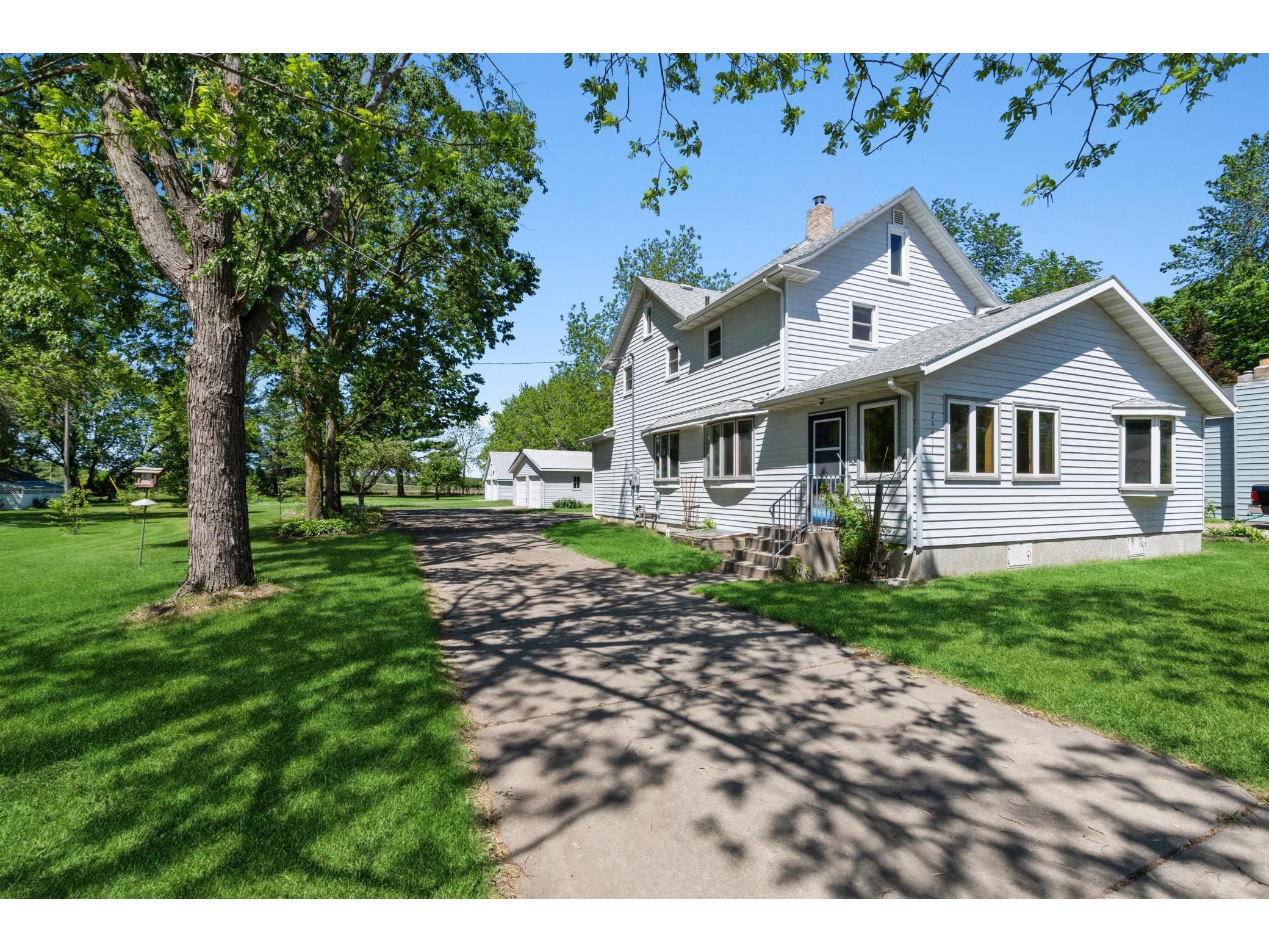 24411 County Road 7, Saint Augusta, MN, 56301 MLS 5761090 Edina Realty