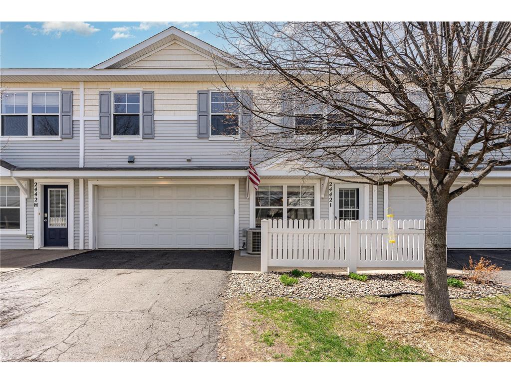 2442 Dawes Place #I River Falls WI 54022 6515363 image1