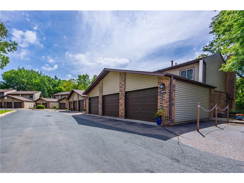 2442 Mendelssohn Lane N #430 Golden Valley MN 55427 6756584 image1