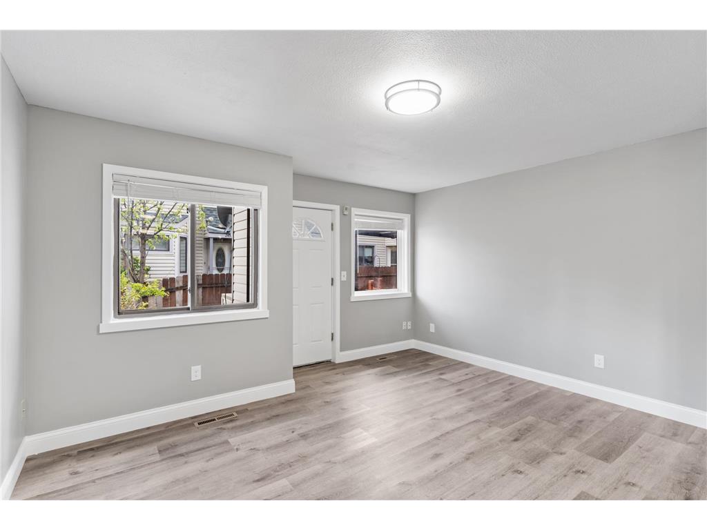 2443 Elliot Avenue Minneapolis MN 55404 7066919 image13
