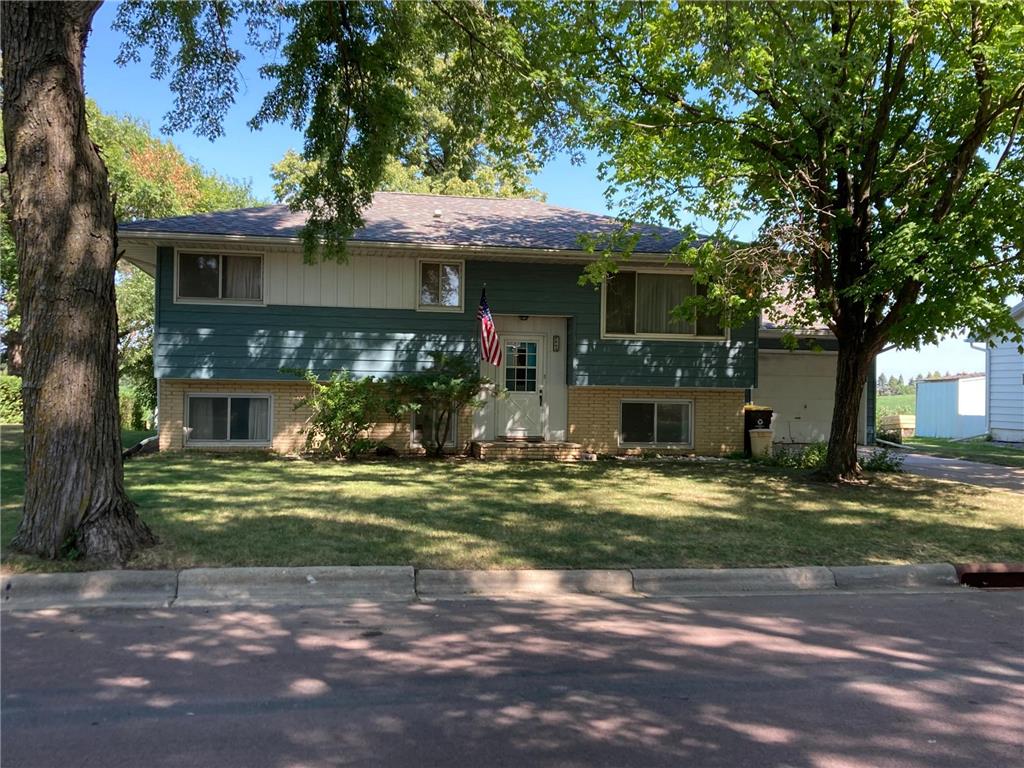 2443 Stella Street, Fairmont, MN 56031 MLS 6238847 Edina Realty