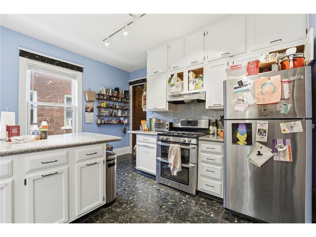 2444 1st Avenue S Minneapolis MN 55404 7076411 image18