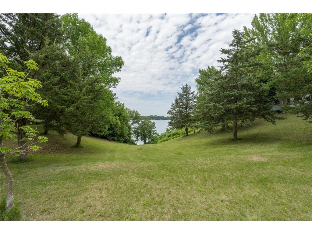 24444 & 24462 Arrowhead Trail Cleveland MN 56017 - East Jefferson 7036067 image1