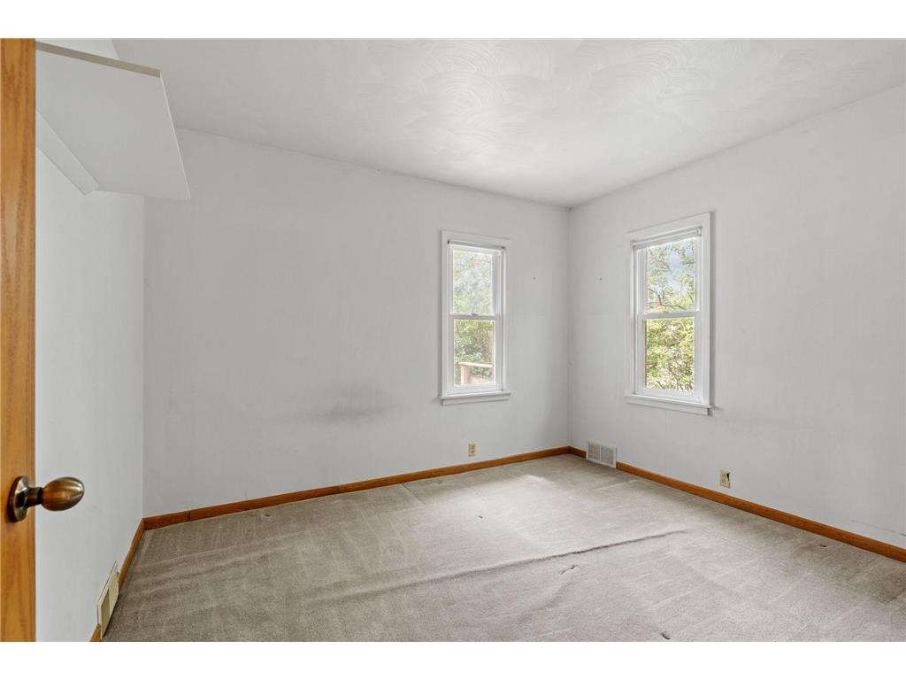 2445 16th Avenue E North Saint Paul MN 55109 7076561 image11