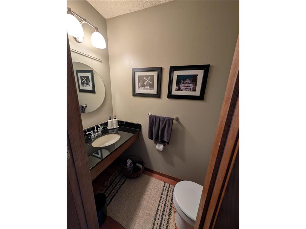 2445 Crestwood Drive North Saint Paul MN 55109 7017690 image10