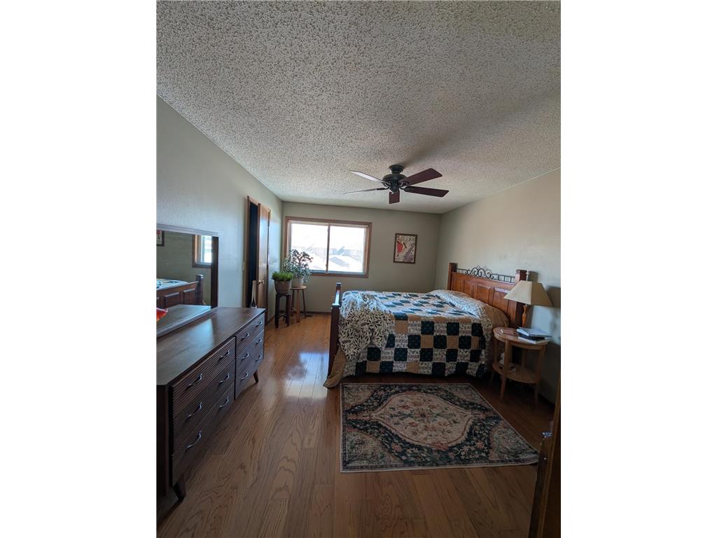 2445 Crestwood Drive North Saint Paul MN 55109 7017690 image11