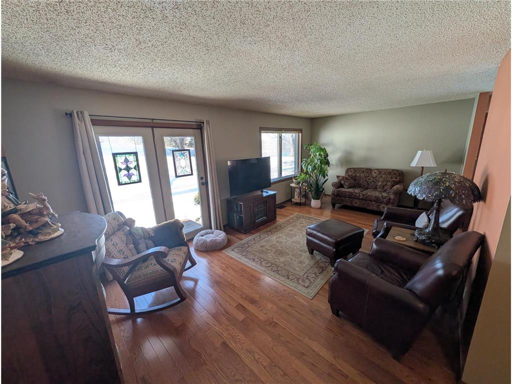 2445 Crestwood Drive North Saint Paul MN 55109 7017690 image4