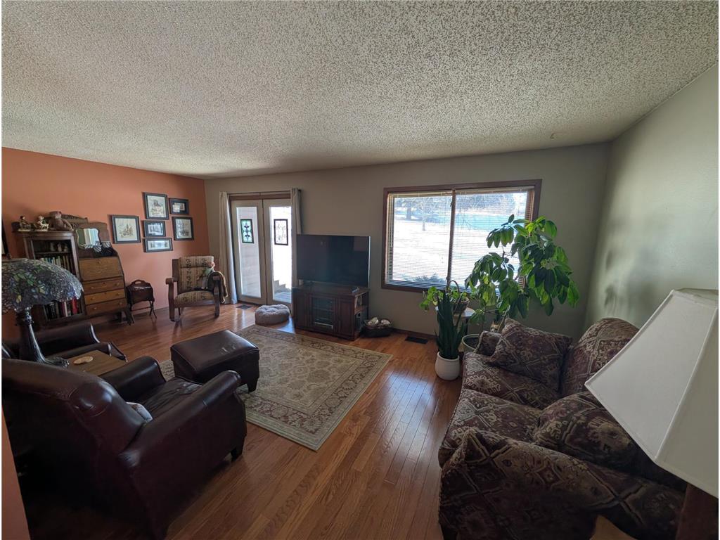 2445 Crestwood Drive North Saint Paul MN 55109 7017690 image5