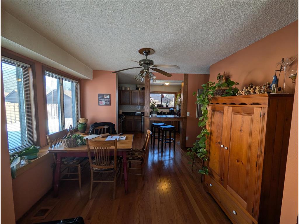 2445 Crestwood Drive North Saint Paul MN 55109 7017690 image6