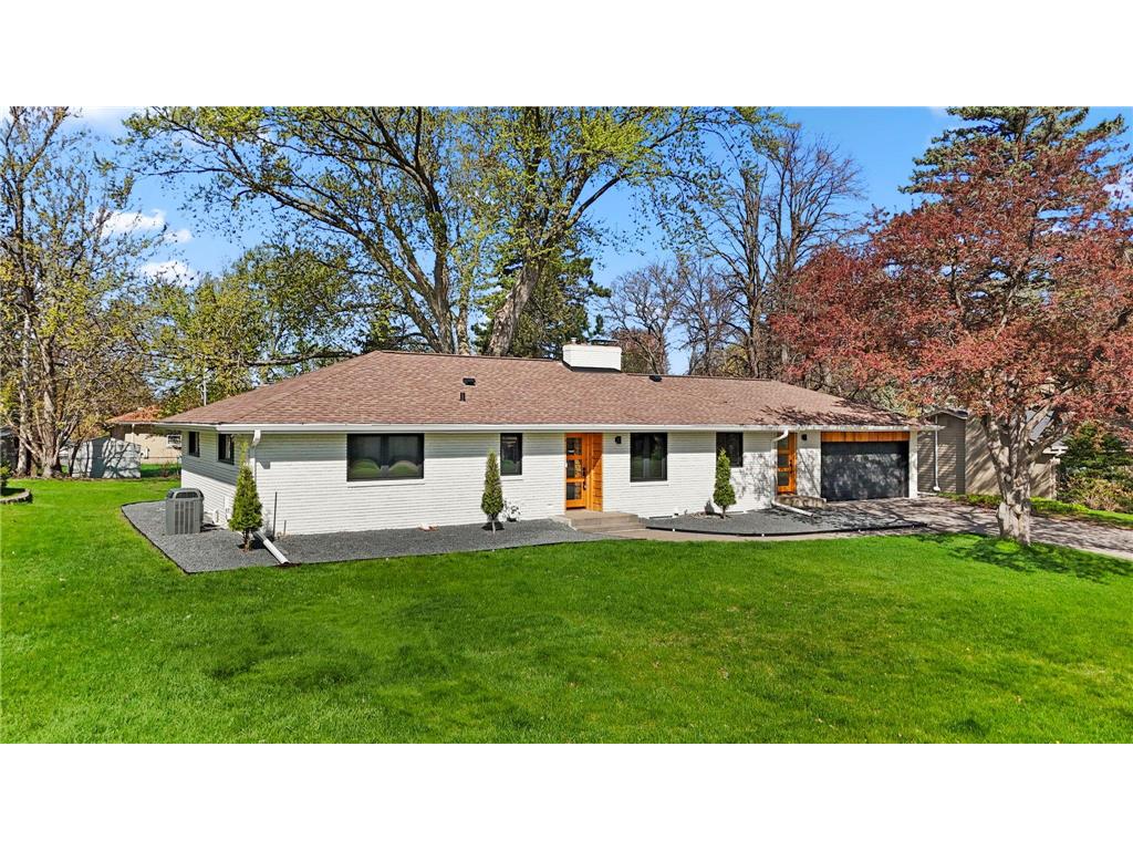 2445 Holton Street Roseville MN 55113 7055005 image1