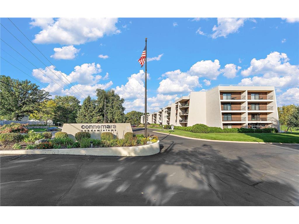 2445 Londin Lane E #310 Maplewood MN 55119 6801361 image1