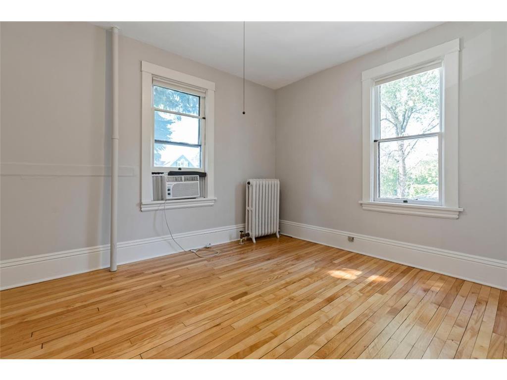 2445 Lyndale Avenue S Minneapolis MN 55405 7086205 image12