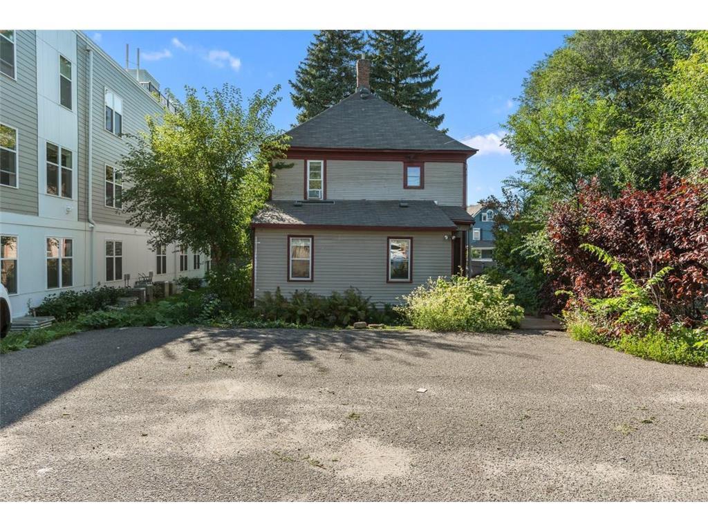 2445 Lyndale Avenue S Minneapolis MN 55405 7086205 image14