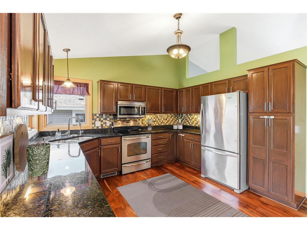2445 Schaller Drive E Maplewood MN 55119 7058750 image14