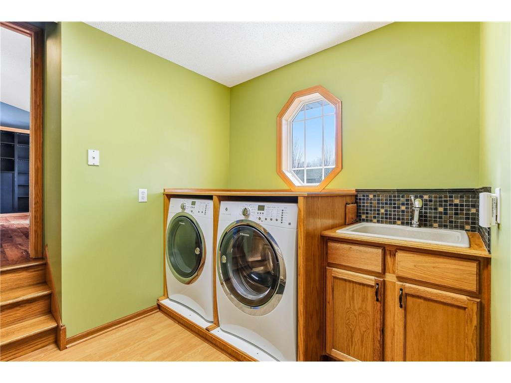 2445 Schaller Drive E Maplewood MN 55119 7058750 image19
