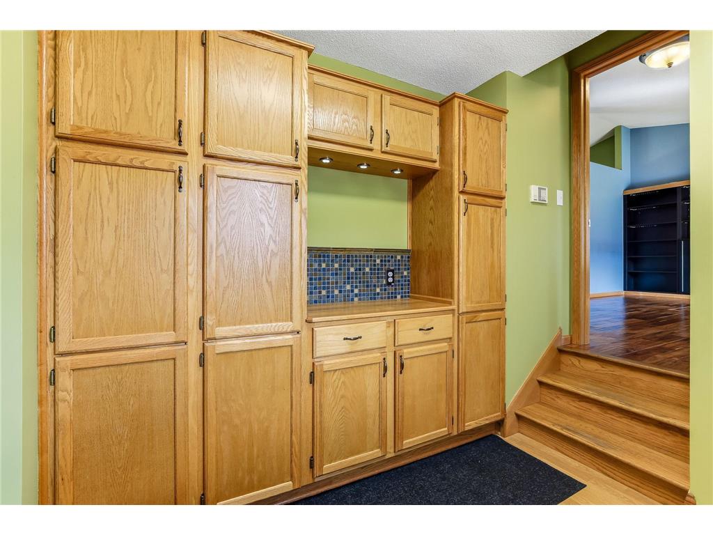 2445 Schaller Drive E Maplewood MN 55119 7058750 image20