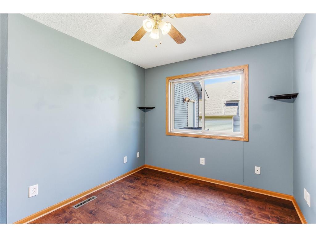 2445 Schaller Drive E Maplewood MN 55119 7058750 image21