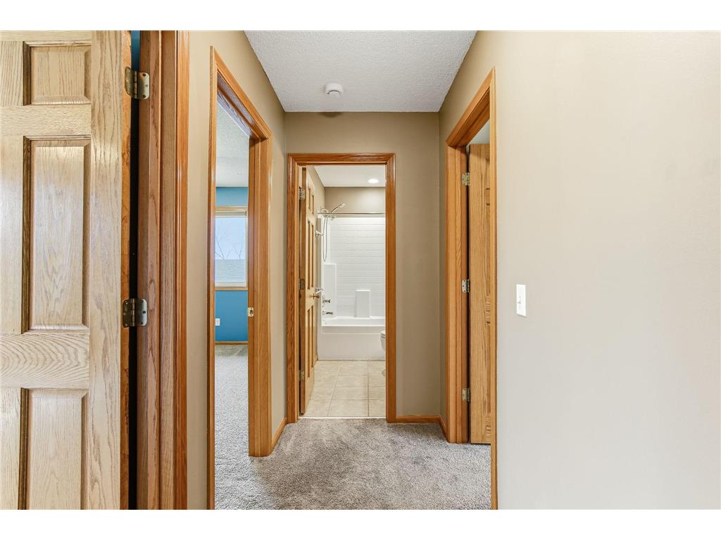 2445 Schaller Drive E Maplewood MN 55119 7058750 image29