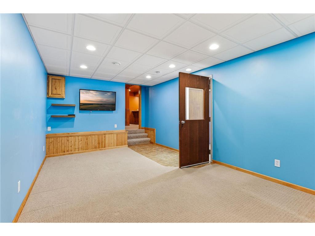 2445 Schaller Drive E Maplewood MN 55119 7058750 image43