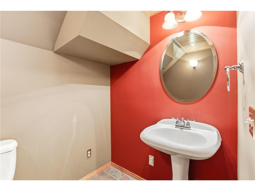 2445 Schaller Drive E Maplewood MN 55119 7058750 image45