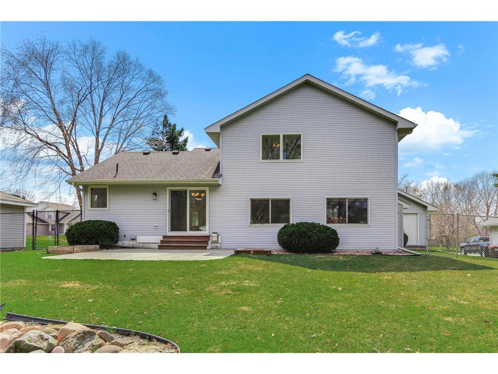 2445 Schaller Drive E Maplewood MN 55119 7058750 image50
