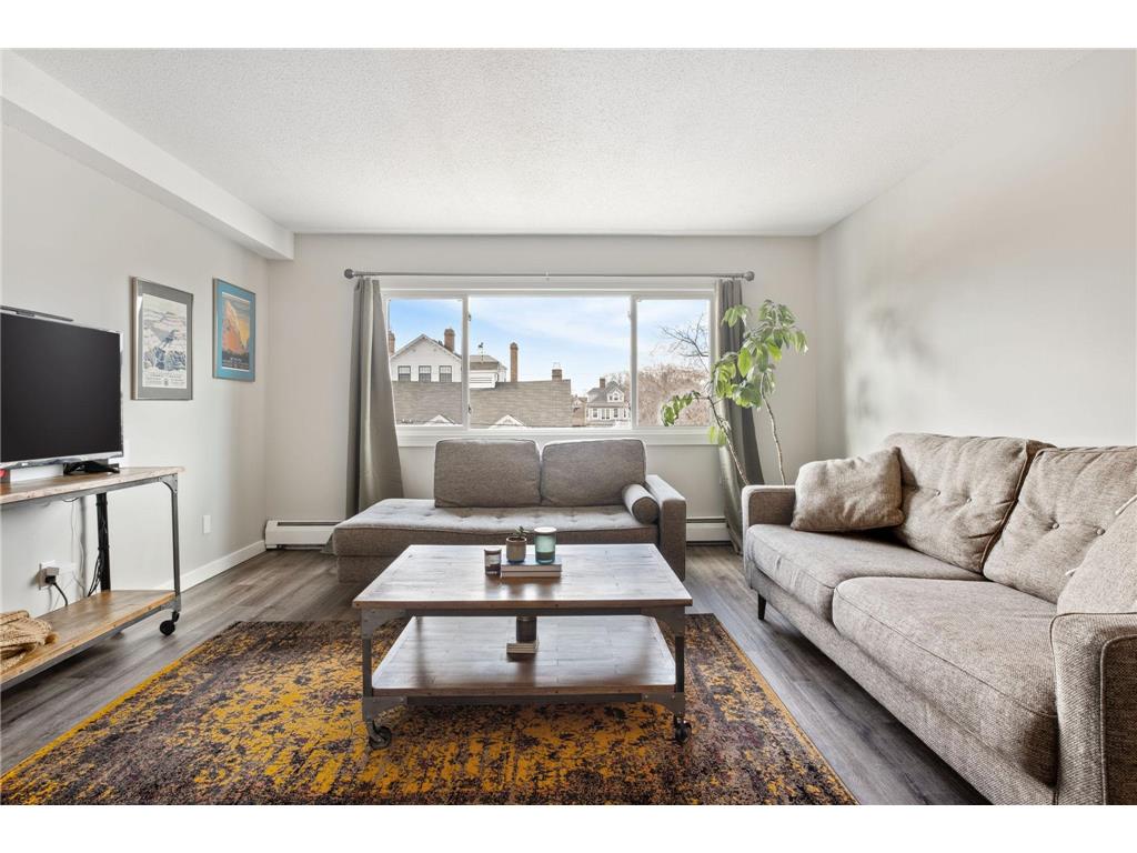 2446 Aldrich Avenue S #304 Minneapolis MN 55405 6487940 image1