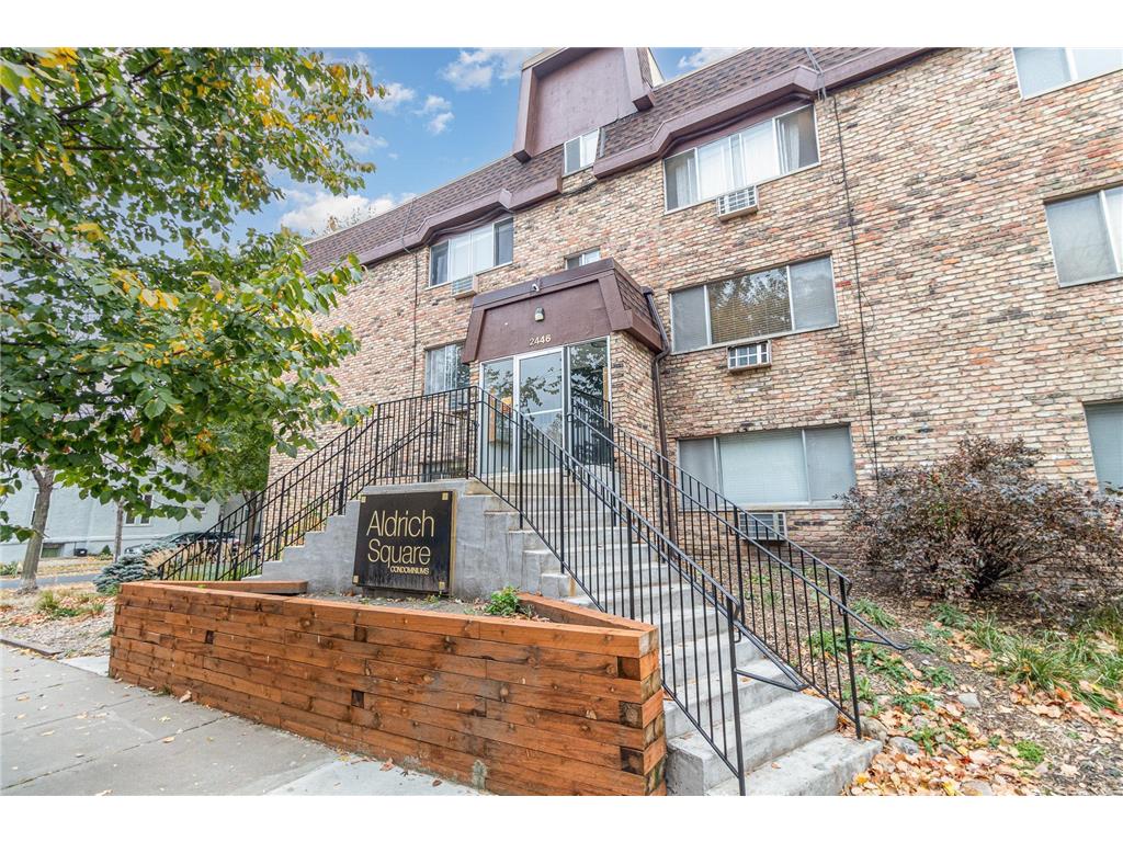 2446 Aldrich Avenue #202 Minneapolis MN 55405 6630328 image1