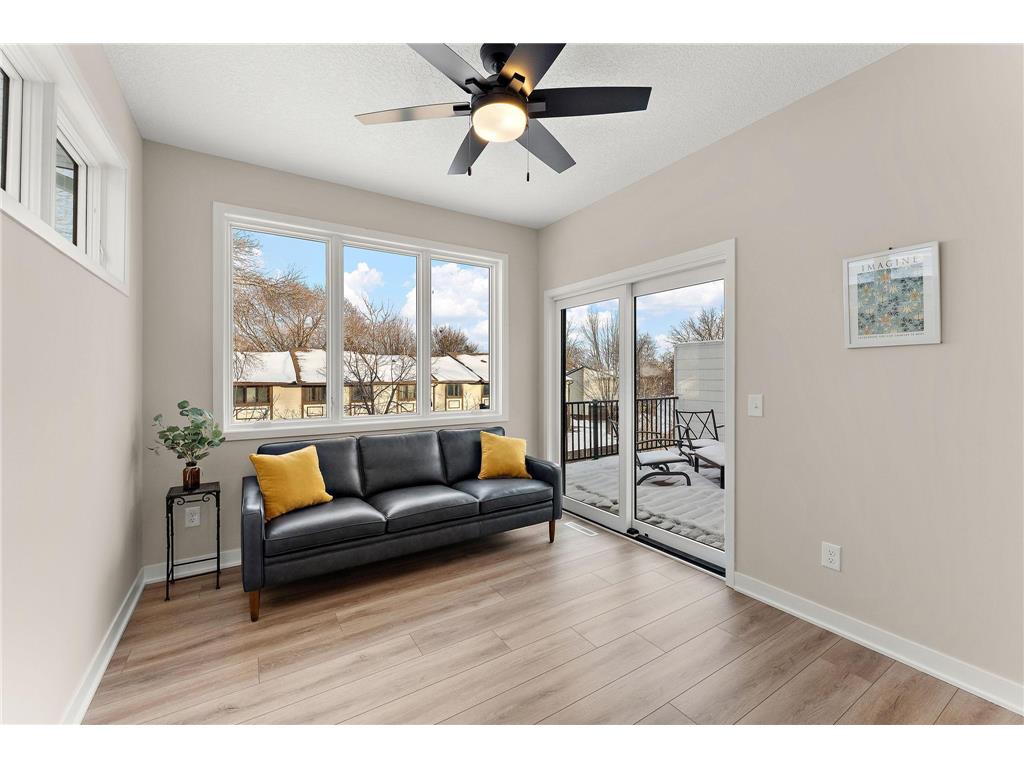 2446 County Road D W Roseville MN 55112 7015198 image12