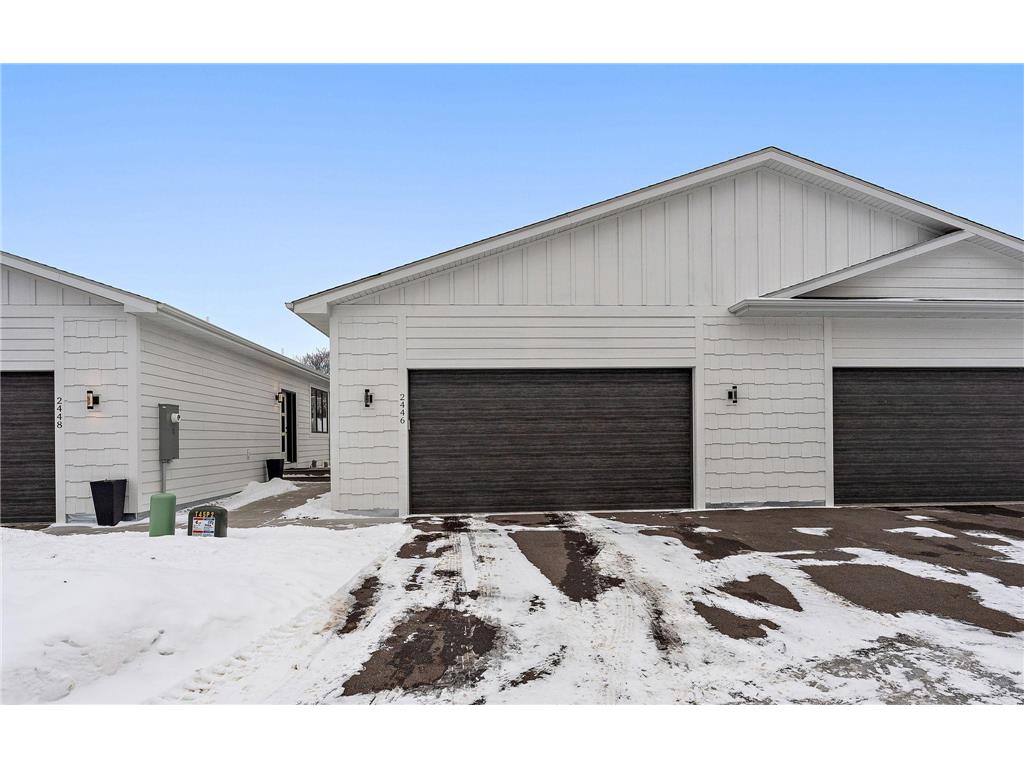 2446 County Road D W Roseville MN 55112 7015198 image35