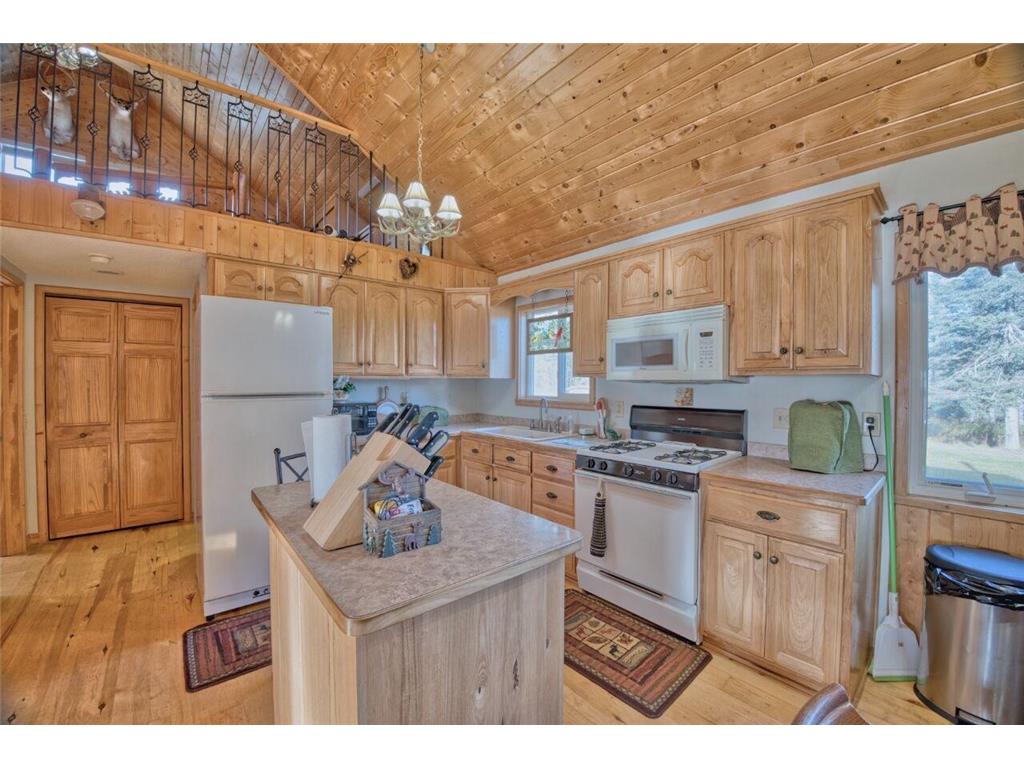 2446 NE Grade Road Fairbanks Twp MN 55602 6805283 image10