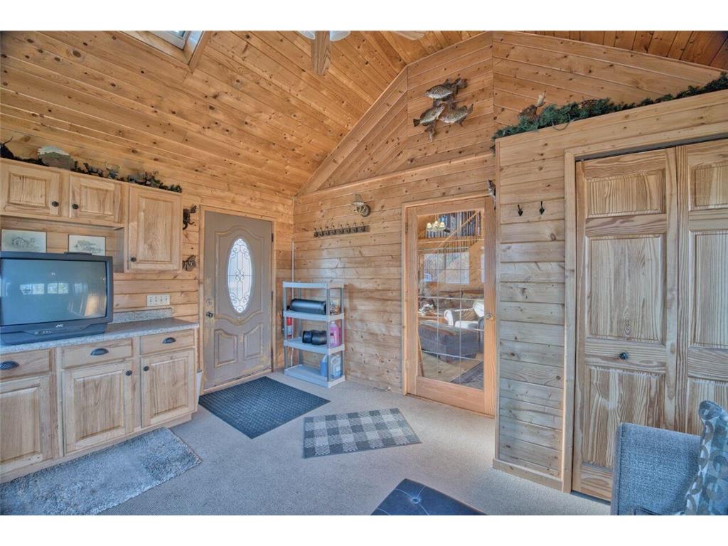 2446 NE Grade Road Fairbanks Twp MN 55602 6805283 image4